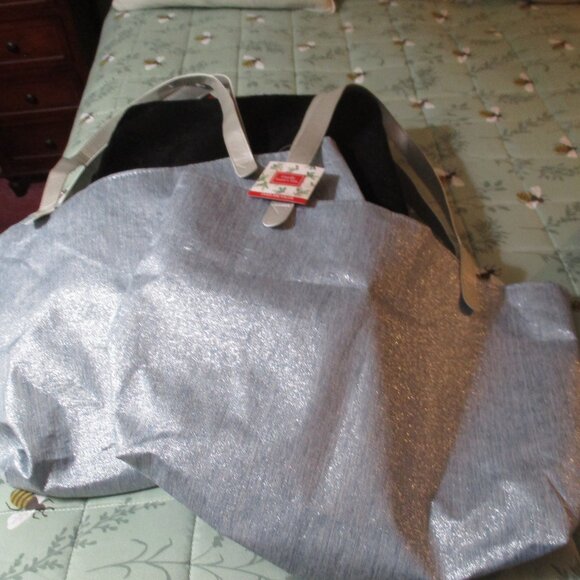 Lot of Two Yankee Candle Silver Tote Bags NWT - Picture 1 of 2
